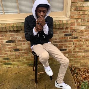 Meet your Posher, Cameron